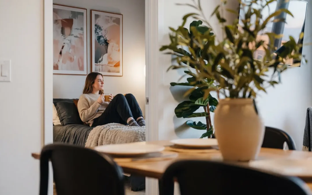 Why Chicago Co Living Is Perfect for Late Summer and Fall Moves